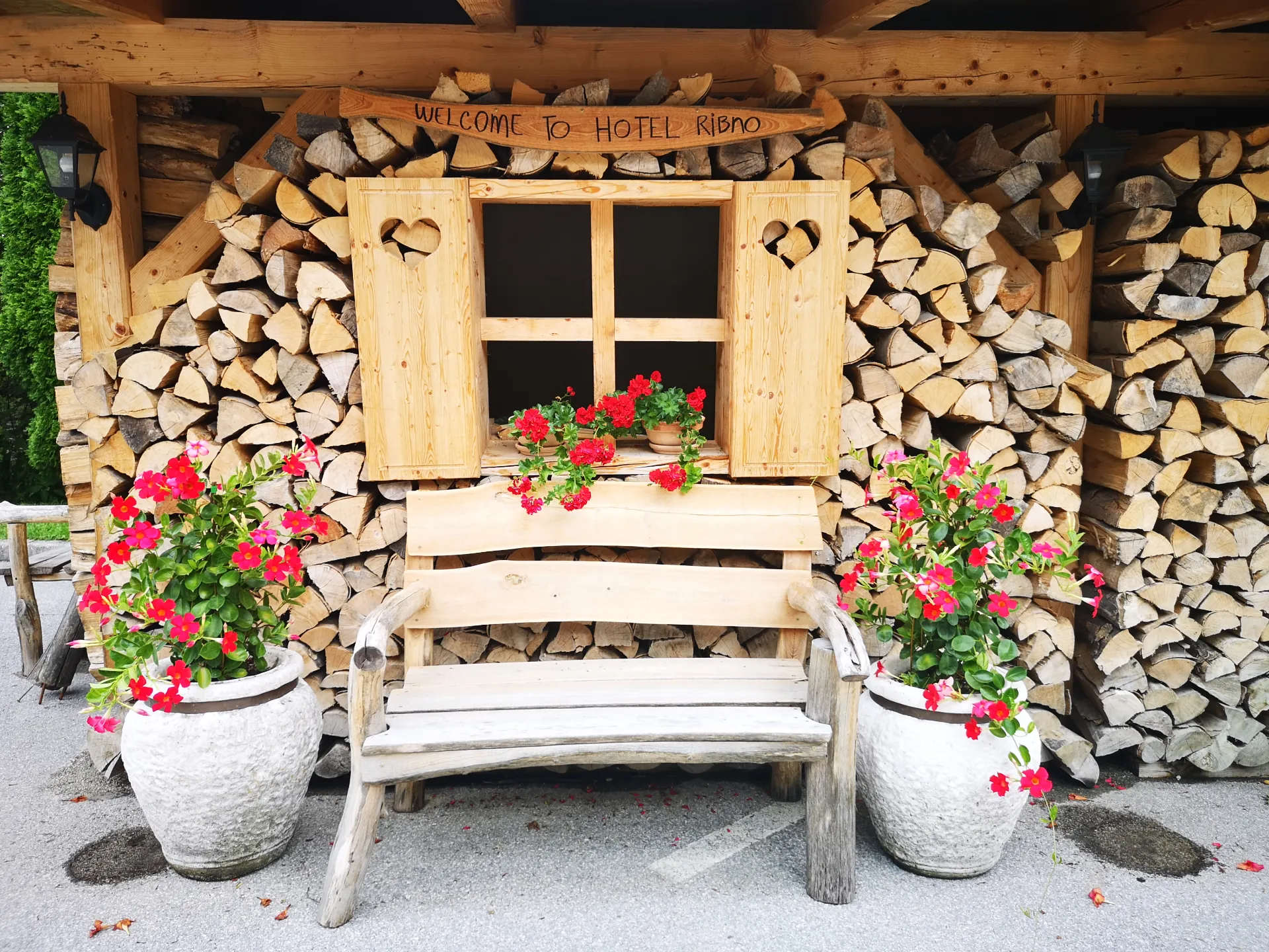 Ribno alpine hotel romantic spring